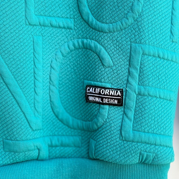 Boys Size 10 Teal Embossed Quilted Hoodie - Picture 4 of 4